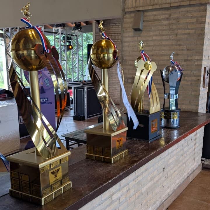 Presentamos nuestras Copas Históricas